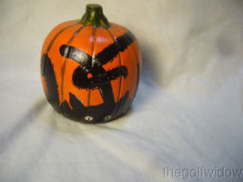 Vaillancourt Folk Art Halloween Tails Pumpkin Signed by Judi image 3