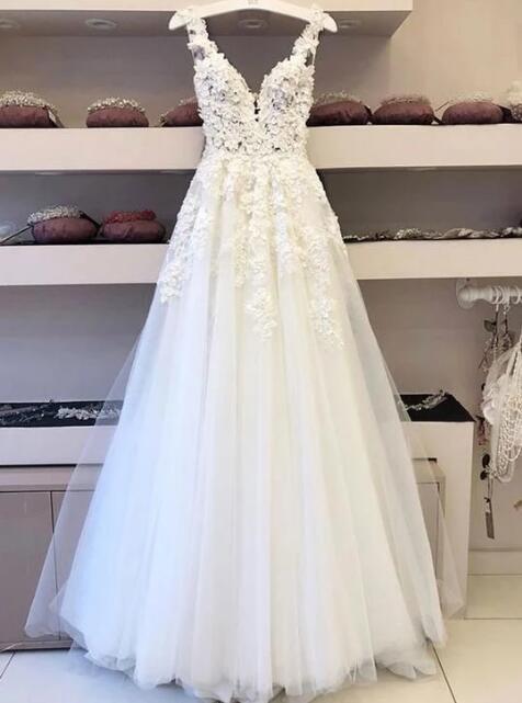 V Neck Straps Wedding Dresses Bridal Gowns with Appliques Lace