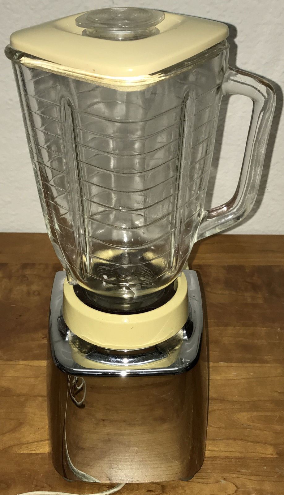 vtg Osterizer PulseMatic Imperial Blender Chrome Cream Model 658 A