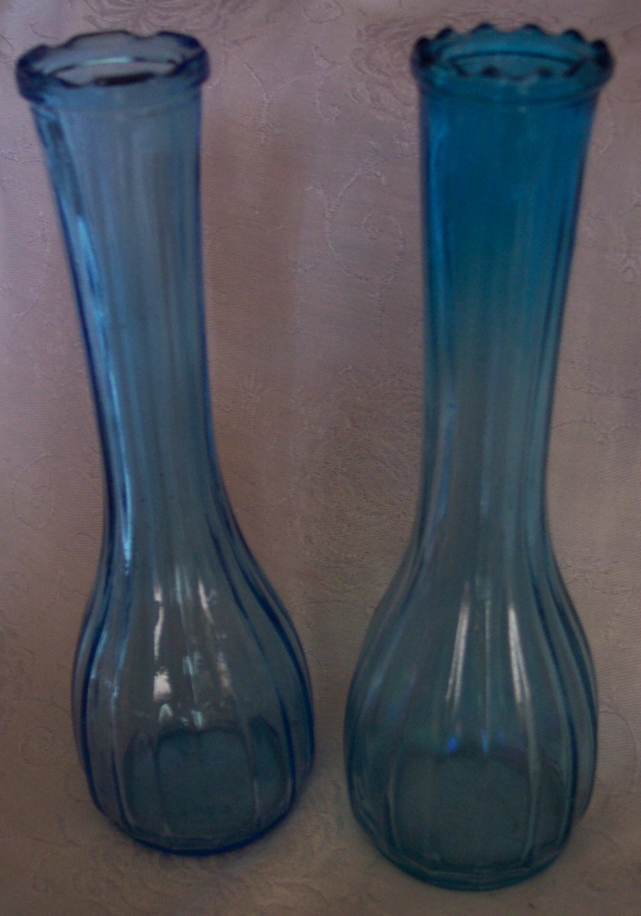 Vintage Pair Blue Ribbed Bud Vases 83/4" CarrLowrey Glass Company