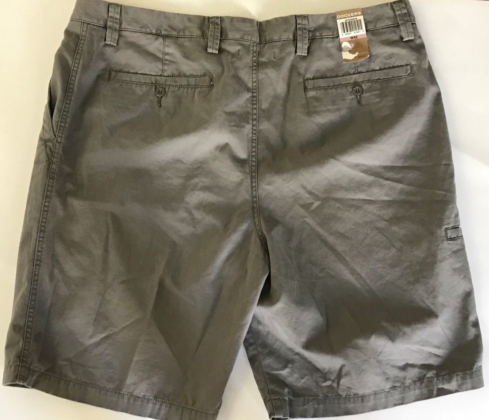 DOCKERS Men's Washed Khaki Shorts Cell Phone Pocket Relaxed Fit Flat ...