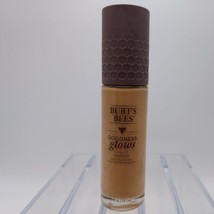 Burt&#39;s Bees Goodness Glows Liquid Makeup #1055 PECAN, 1oz, NWOB - $8.90