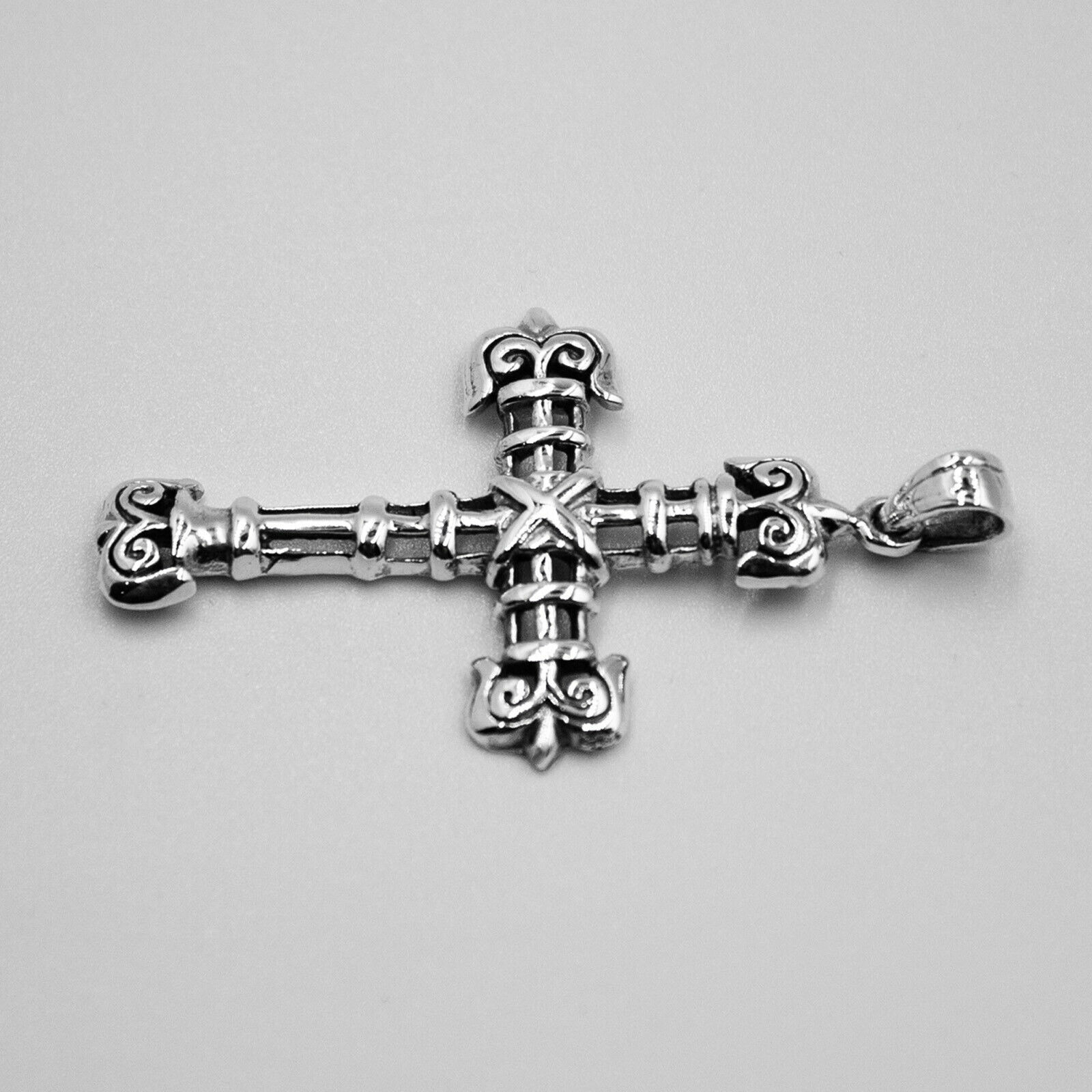 925 solid Sterling Silver Celtic Protection Cross Pendant Precious Metal without Stones