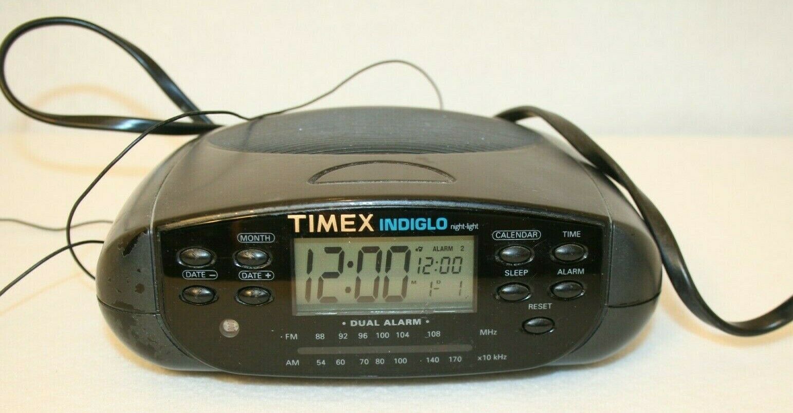 Timex Indiglo Night Light T433B Alarm Clock AM/FM Radio w/Battery Back