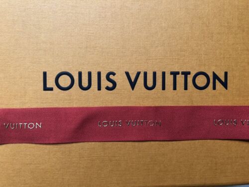 Louis Vuitton scarf box drawer style with ribbon 10.5 sq. x 1.25