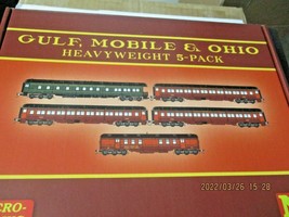 Micro-Trains # 99301792 Gulf, Mobile & Ohio Heavyweight Passenger 5 Car Set (N) image 1