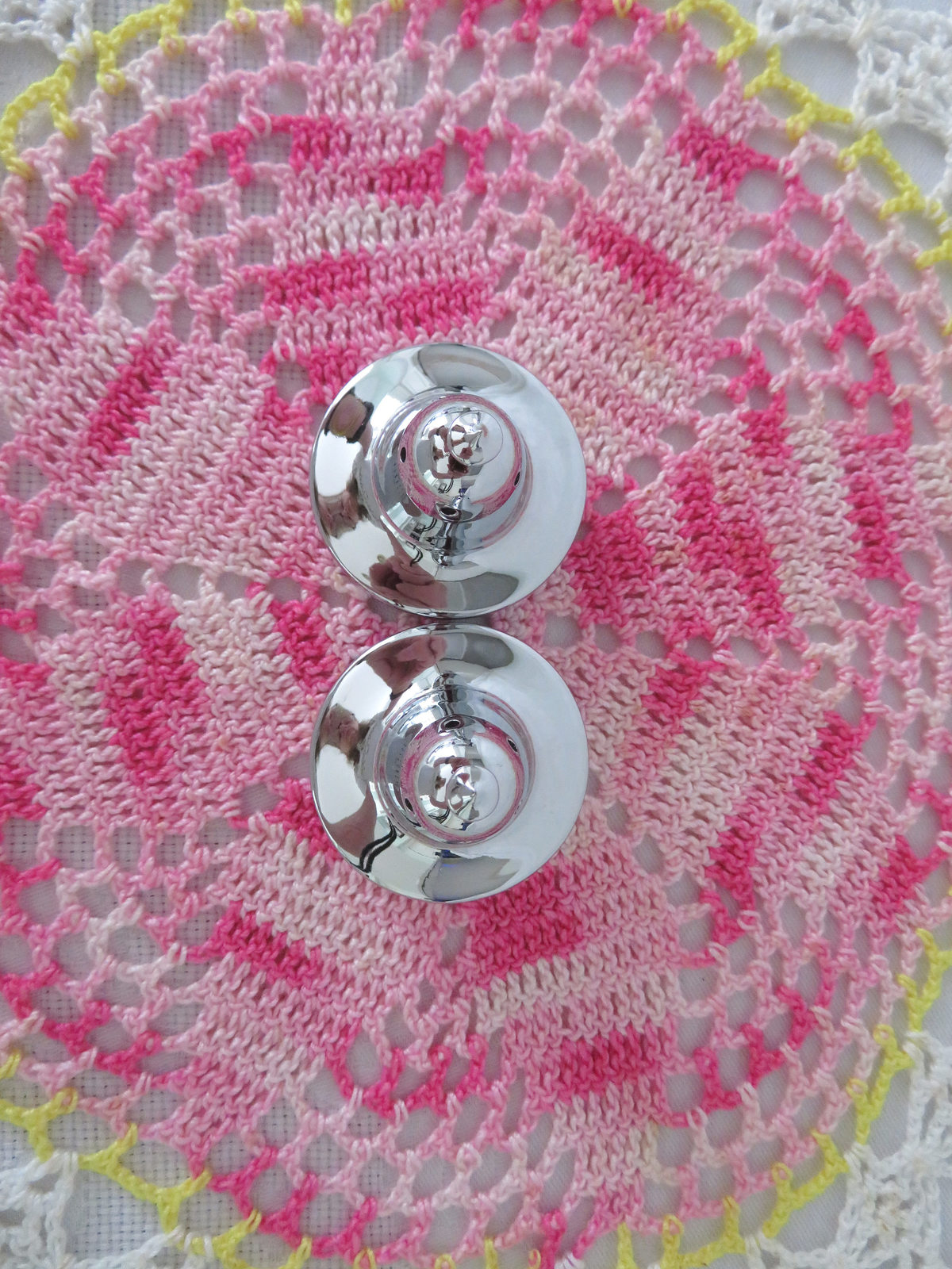 Salt & Pepper Shaker Replacement Lids Salt & Pepper Shakers