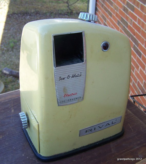 Vintage Rival IceOMatic Ice Crusher Working Motor, Awesome!! Lot