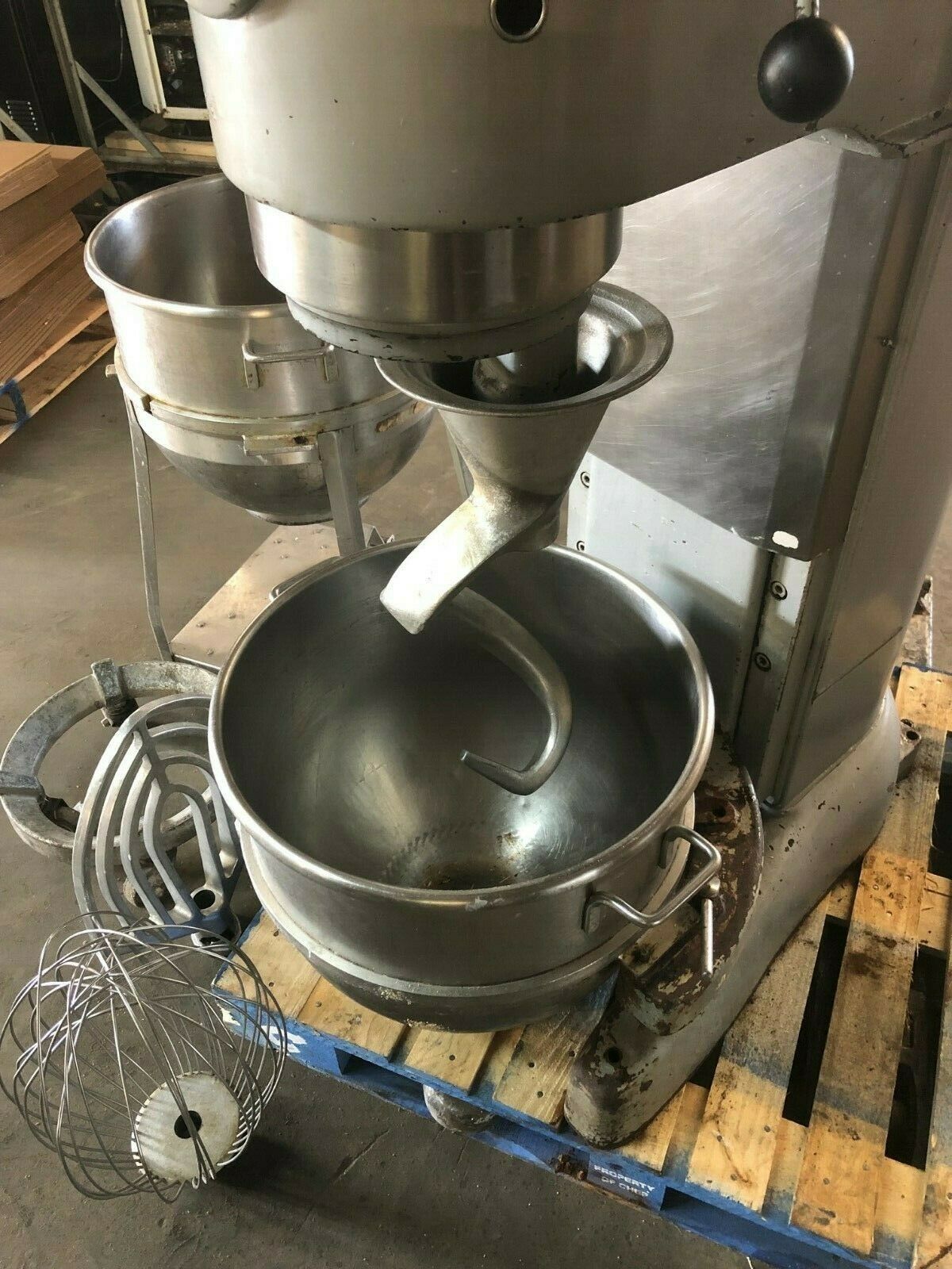 Hobart M802 Commercial 80 QT Bakery Baking Dough Mixer w/ Bowl Whisk