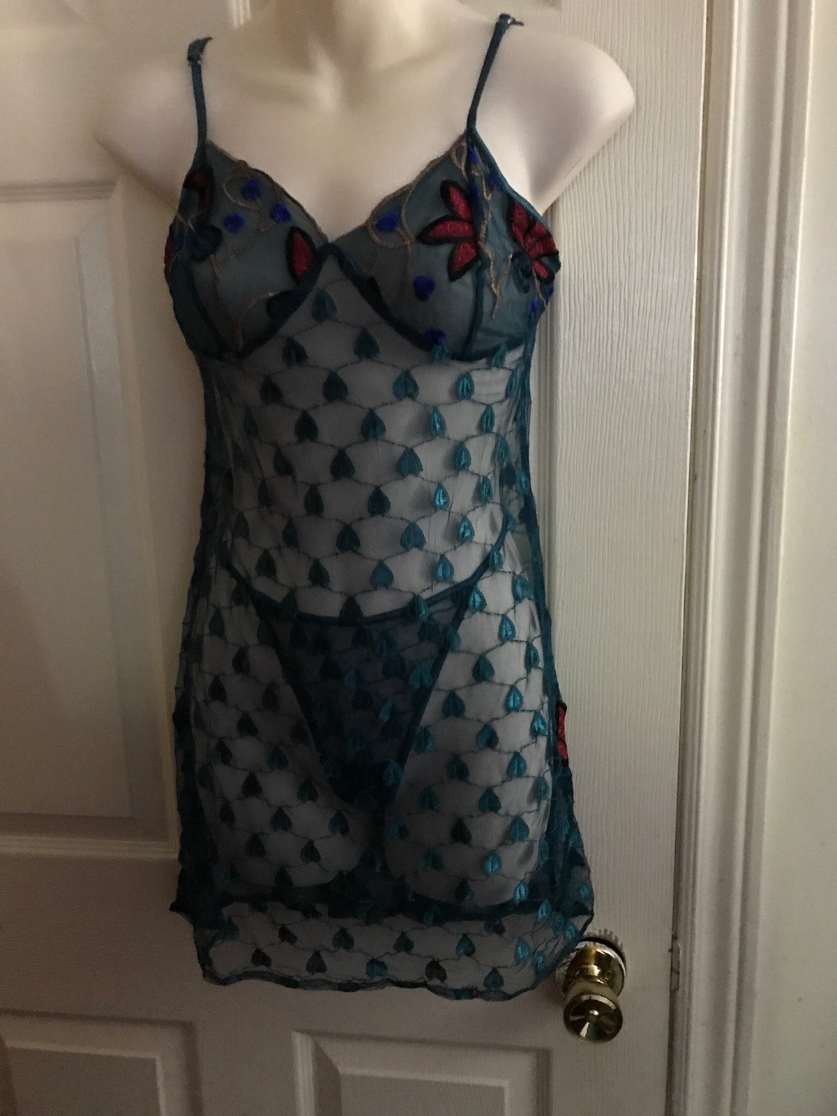 La Vie en Rose 2pc night gown Sleepwear & Robes