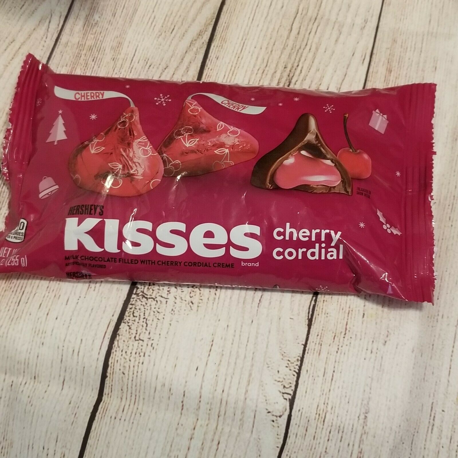 Hershey Kisses Cherry Cordial Creme Flavor Kisses Milk Chocolate 9 oz 