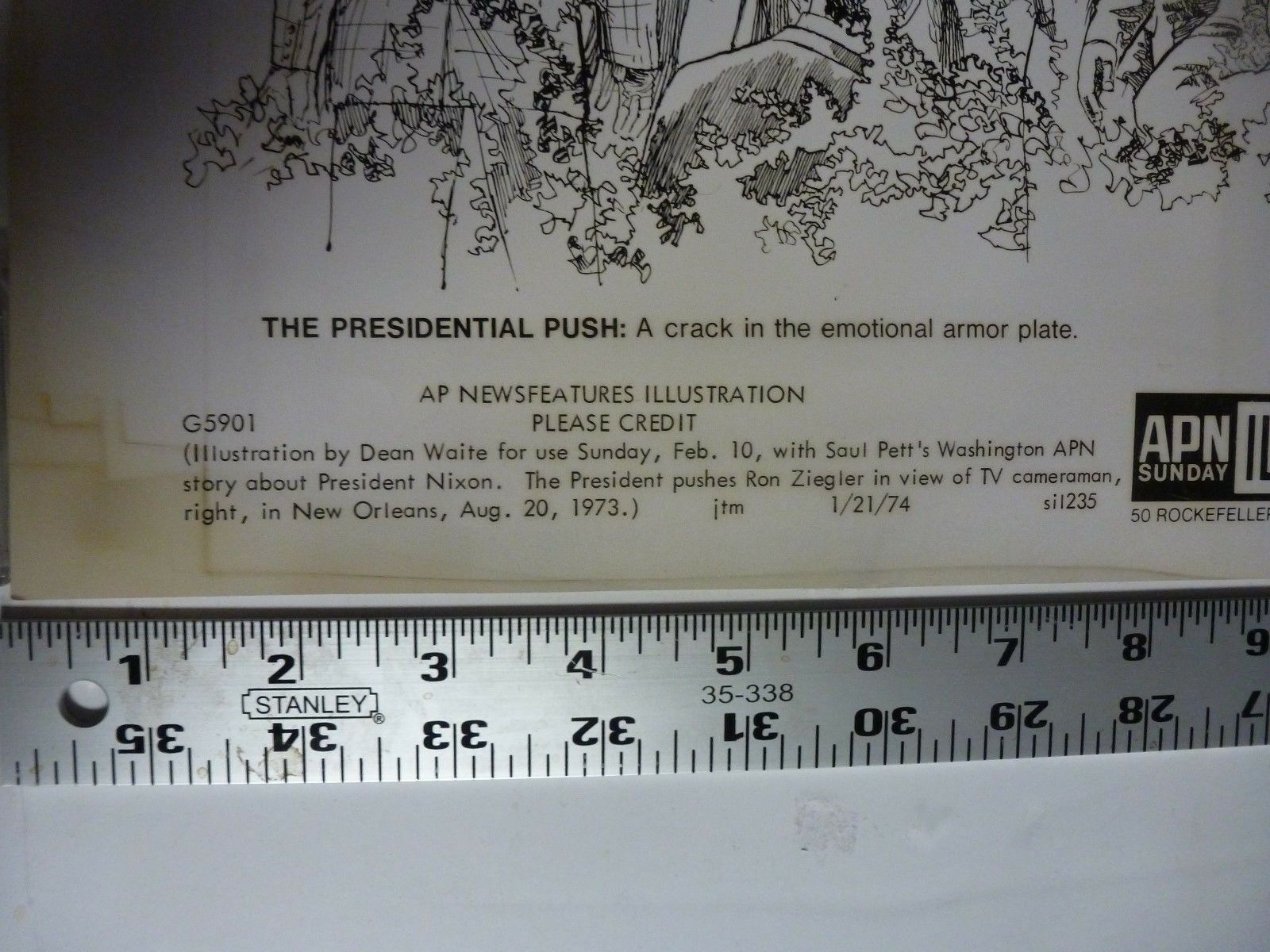 Vintage AP Wire Press Photo 1973 Watergate Nixon A Presidental Push Ron