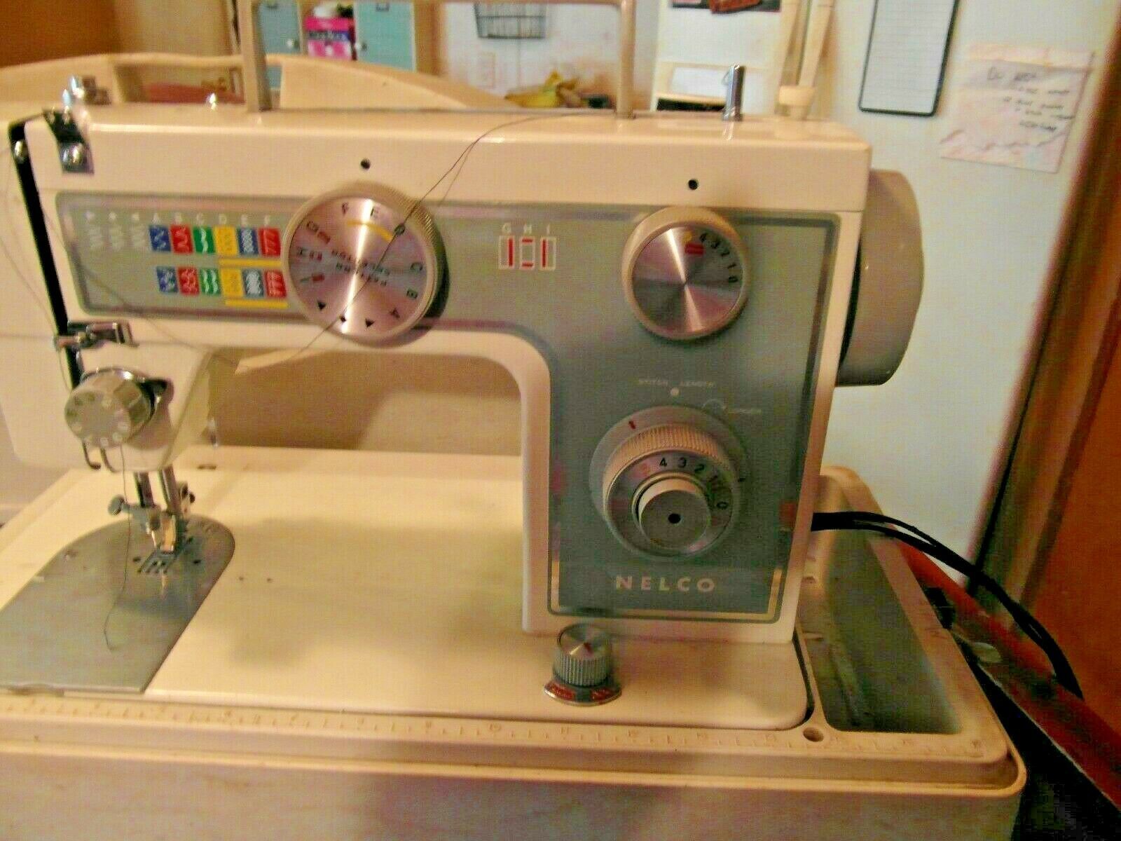 Vintage Nelco ZIG ZAG Sewing Machine L605 w/ Hard Cover Pedal & Extra