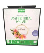 Crayola Make Your Own Asymmetrical Wreath New Craft Kit Signature Room D... - $5.83