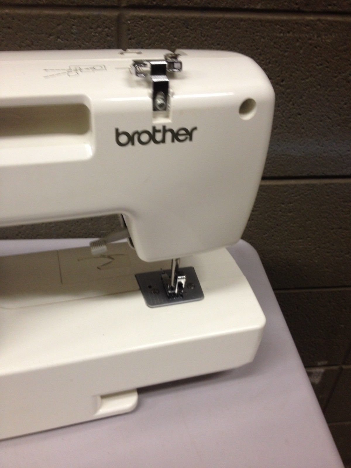 Brother LS2350 Sewing Machine 20Stitch Function (ddf43) Sewing