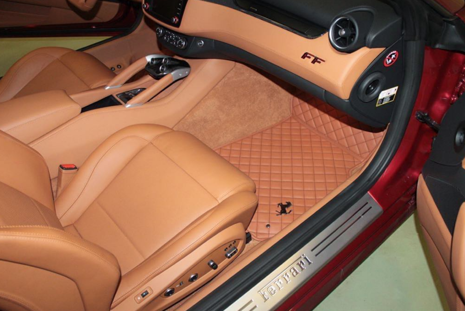 Ferrari 458, 488, FF diamond stitching, logo custom floor mats Floor
