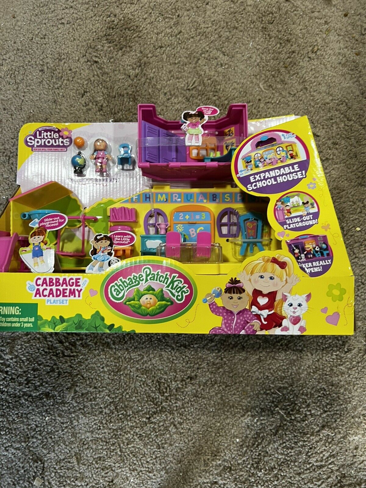 Cabbage Patch Kids Cabbage Academy Playset - Box  Bent On One Side - $27.15