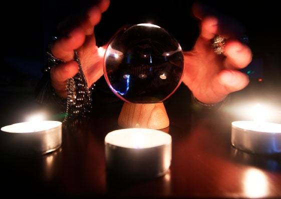 I Will make highly ethical and truthful psychic readings, question reading, FAST