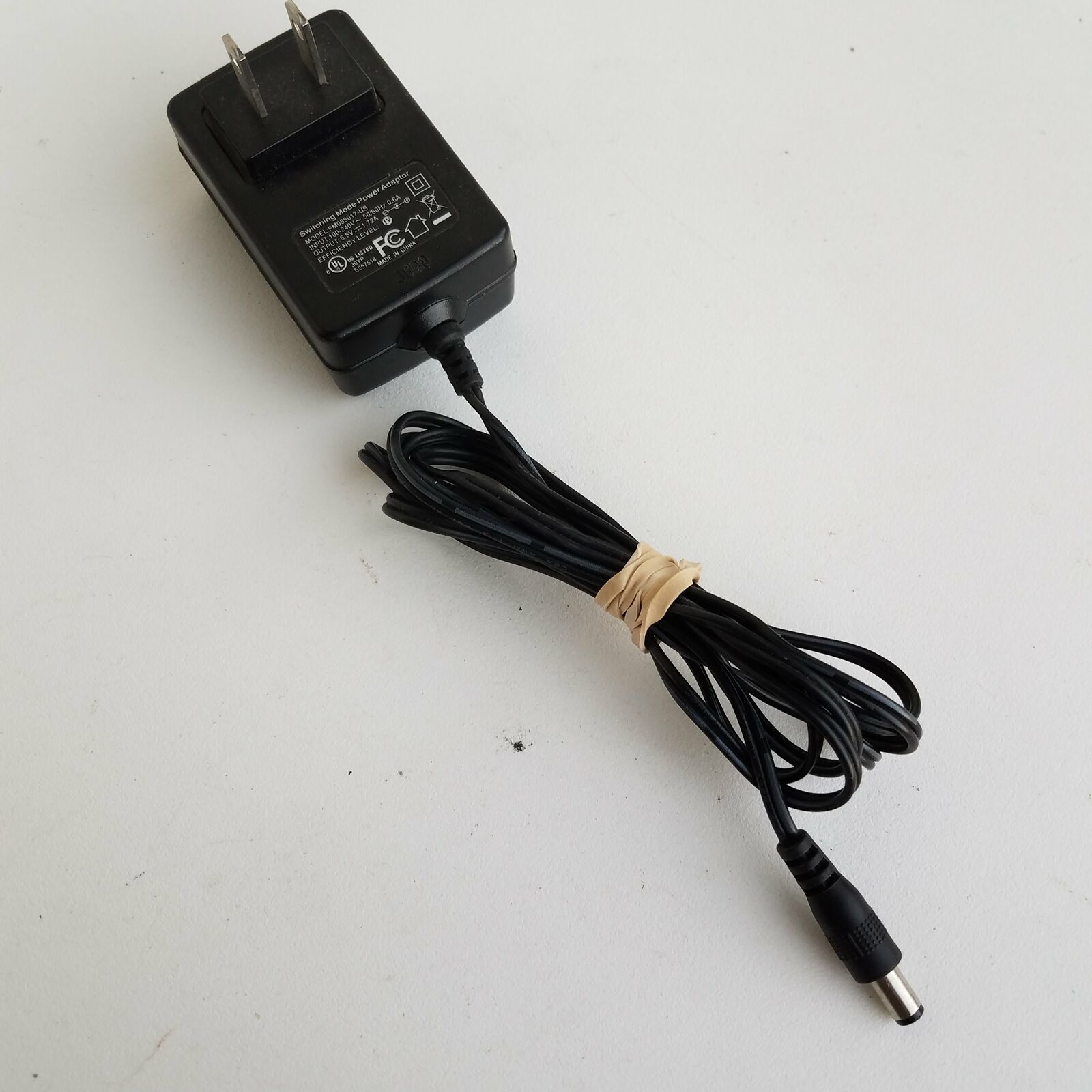 switching mode power adaptor f30l2