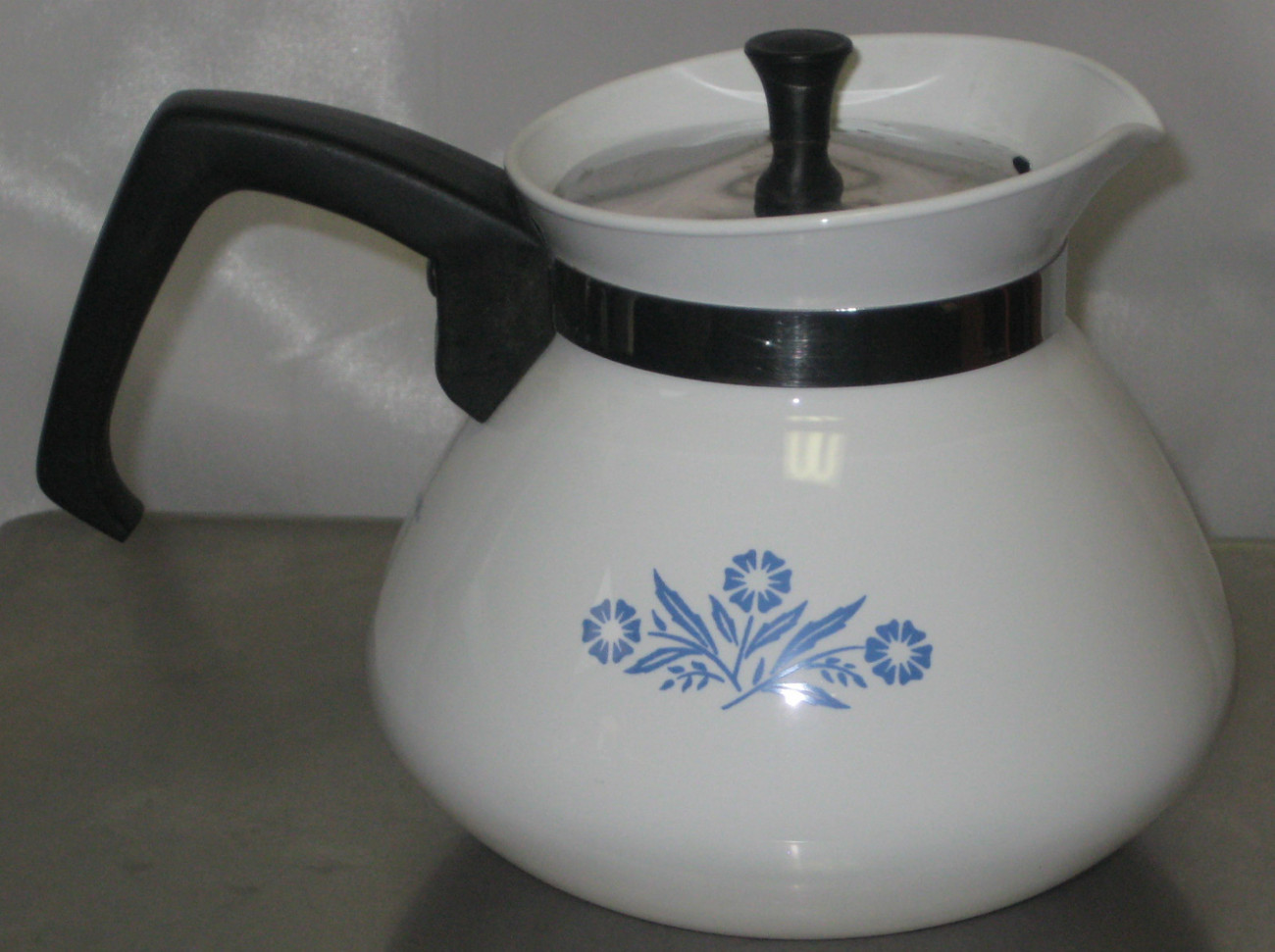 Corning Corningware Blue Cornflower 6 Cup Tea Kettle Teapot Metal Lid