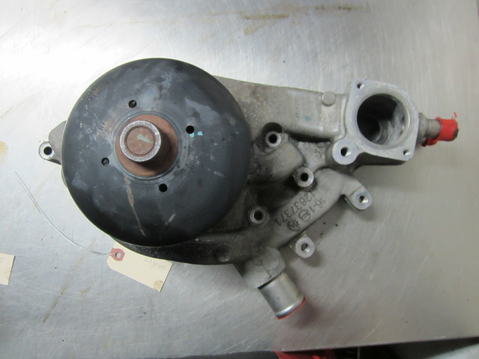 22Y010 Water Pump 2007 GMC Yukon 5.3 12637371 Water Pumps