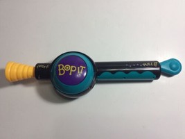 Bop It Original Pull Twist Electronic Game by Hasbro 1996 TESTED WORKS - £13.90 GBP