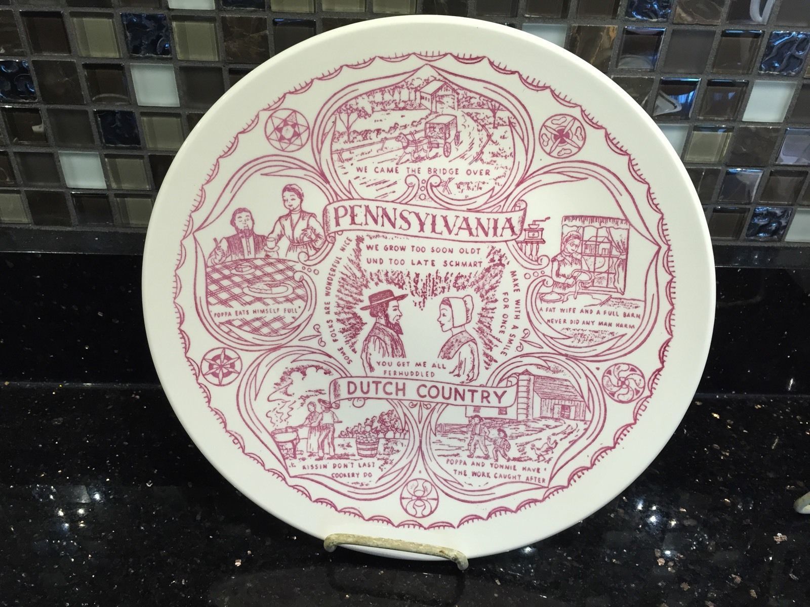 Collectible State Plate Pennsylvania Dutch Amish Vintage 10" Pink Lusterware - $12.99