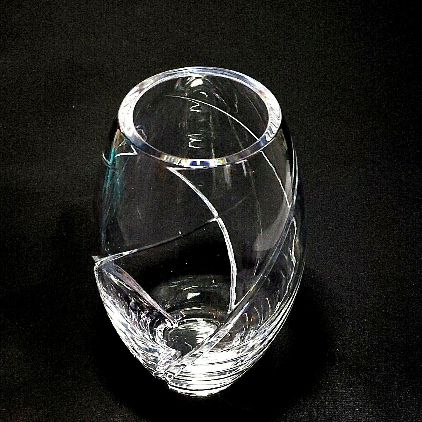 1 (One) TIFFANY & CO SWIRL OPTIC Pattern Cut Lead Crystal 8.5" Vase