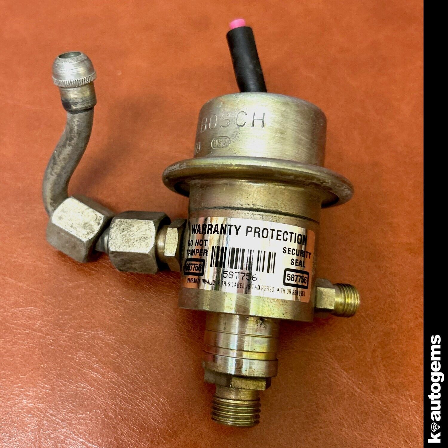 MERCEDES BENZ W124 FUEL PRESSURE REGULATOR BOSCH OEM 0438161001 DR0001