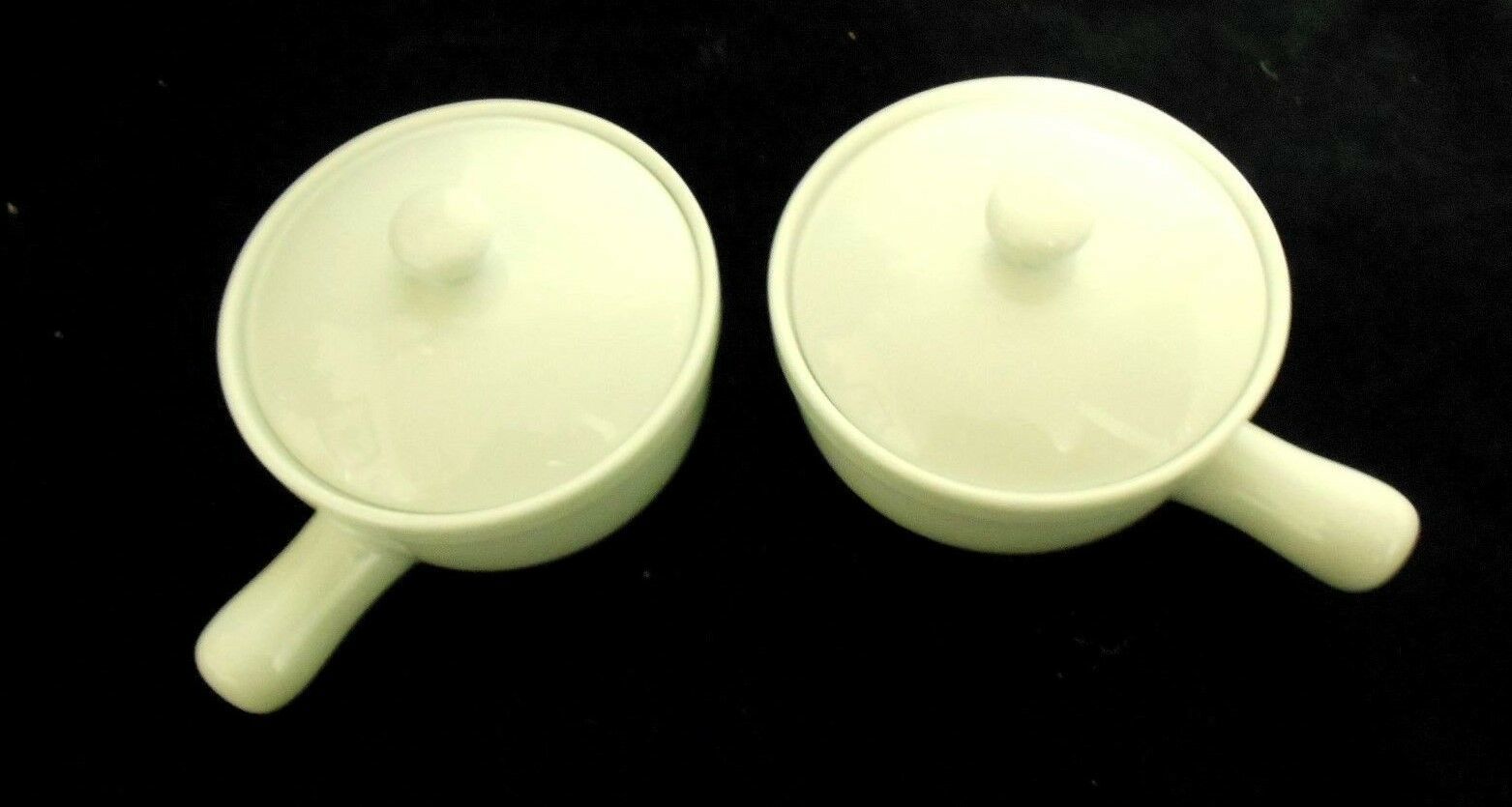 Primary image for Pair Fitz & Floyd Everyday White Bone China  Lidded Soup Bowls 8 oz (2 )