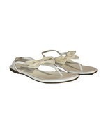 Christian Siriano for Payless women’s size 6 White Bow Thong Sandals - $15.43