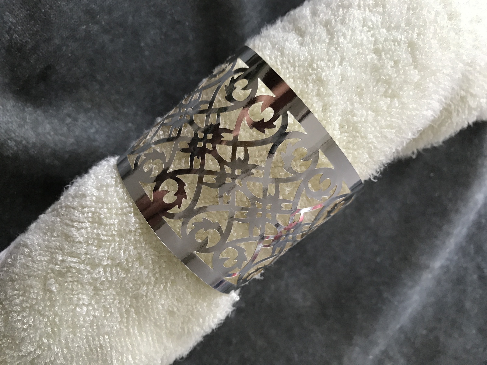 200pcs Laser Cut Napkin Ring Metallic Paper Napkin Rings for Wedding