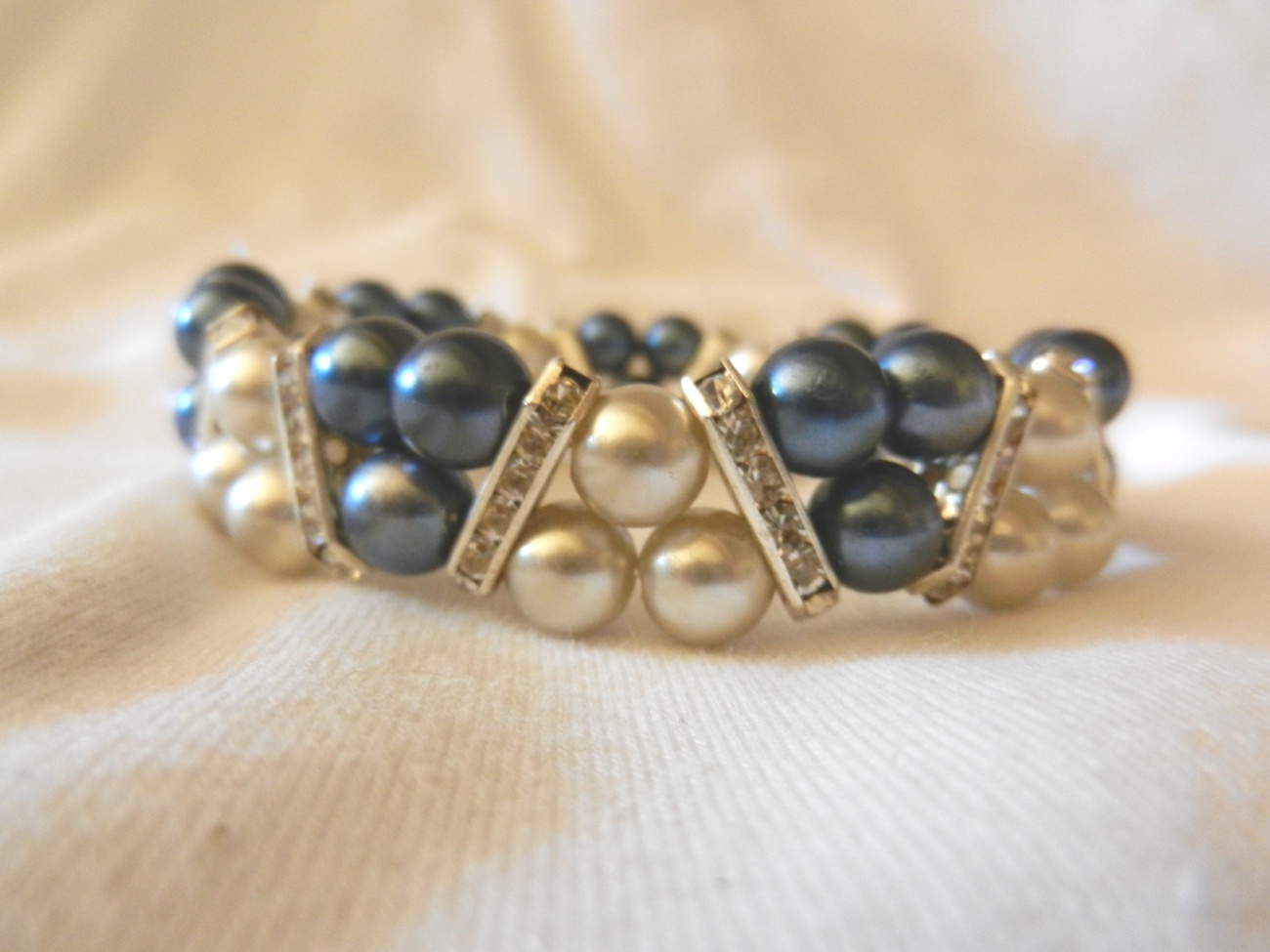 New Silver 2 row Beads Stretch Rhinestones Faux Pearl Bracelet Bracelets