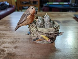 Marjolein Bastin Bird Feeding Babies Musical Nest Figurine - £29.19 GBP