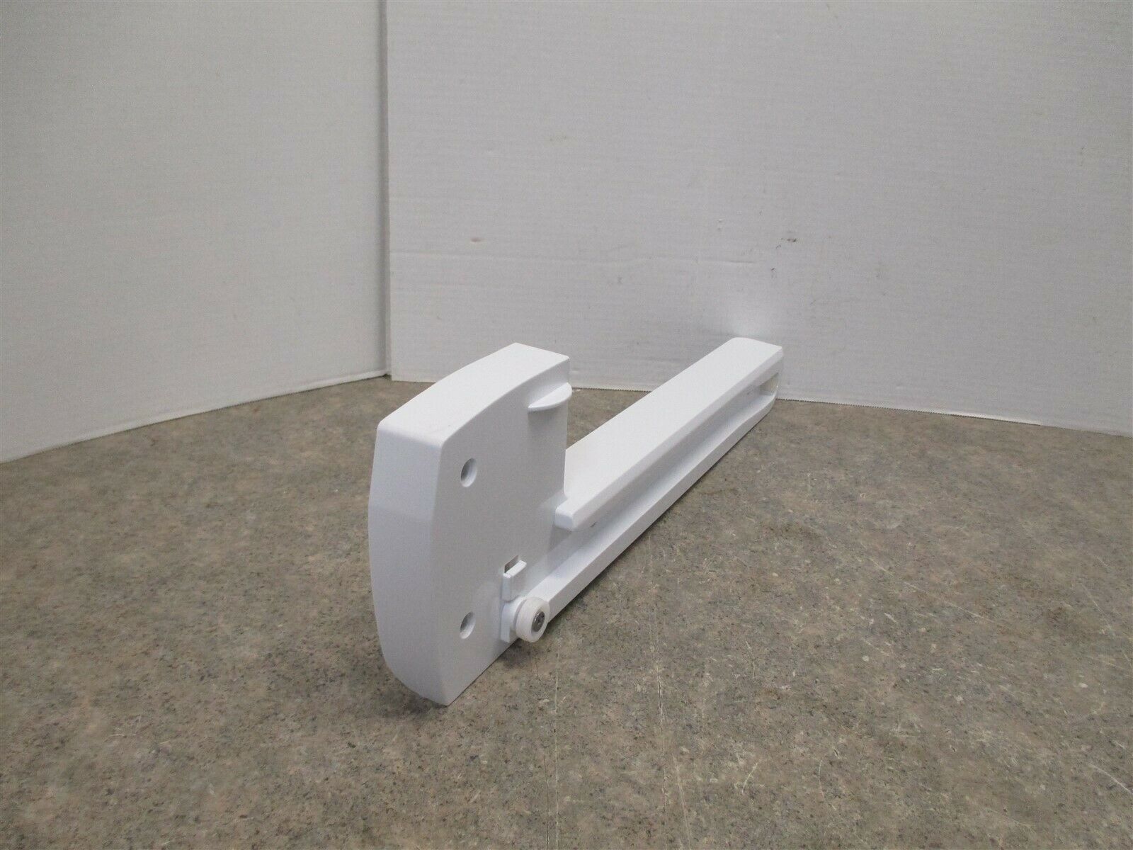 HISENSE REFRIGERATOR RAIL GUIDE (NEW W/OUT BOX) PART B05271319