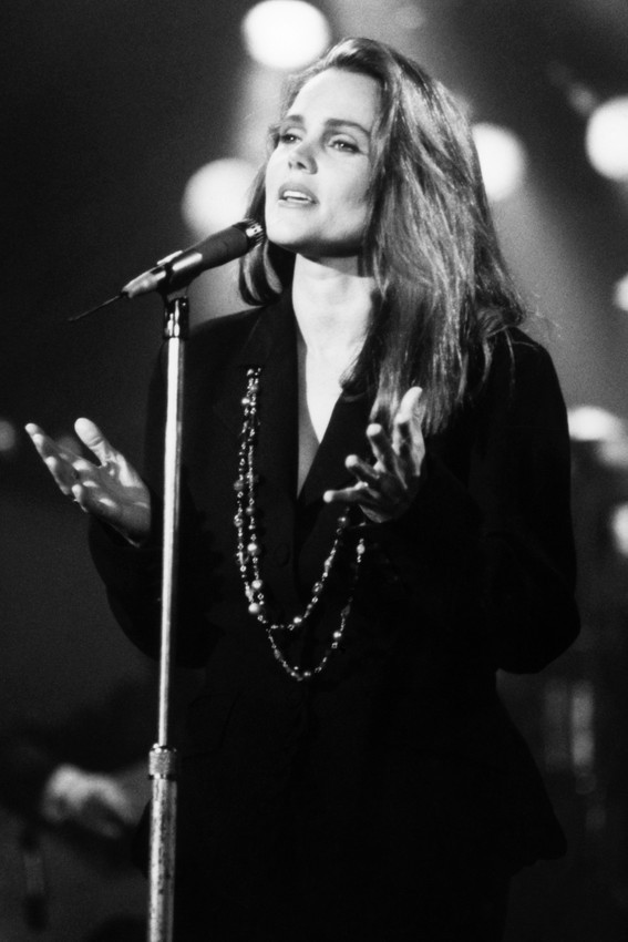 Belinda Carlisle 1980's In Concert Singing 18x24 Poster - Home Décor