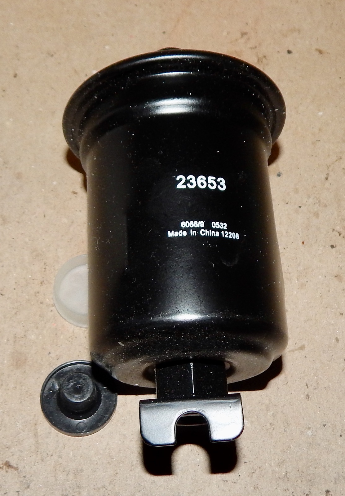 Fuel Filter Beck/Arnley 0431012 For Kia 9597 NIB K03X20490A 23653