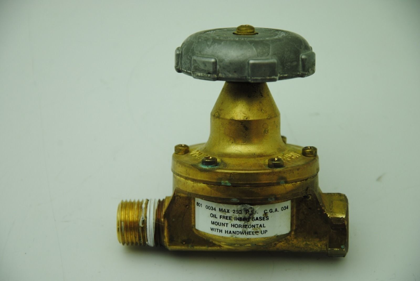 Airco 8010034 Oil Free Inert Gas Valve 250 PSI Gas Regulators