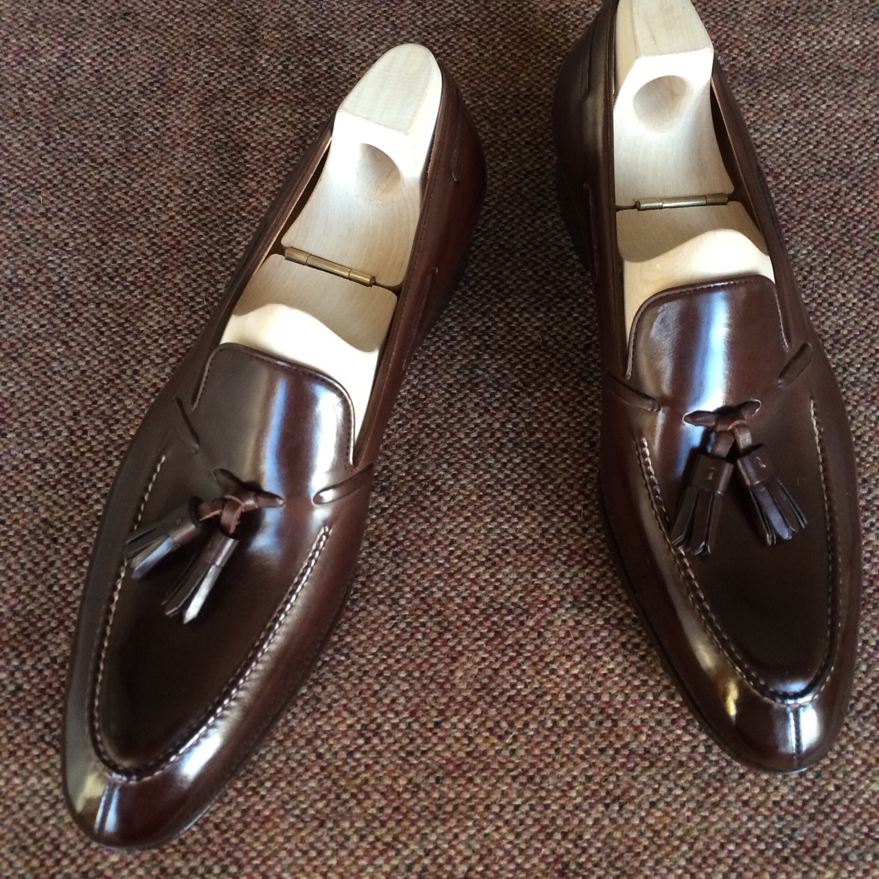 Handmade mens fashion Tassels moccasins shoes, Men brown formal shoes ...