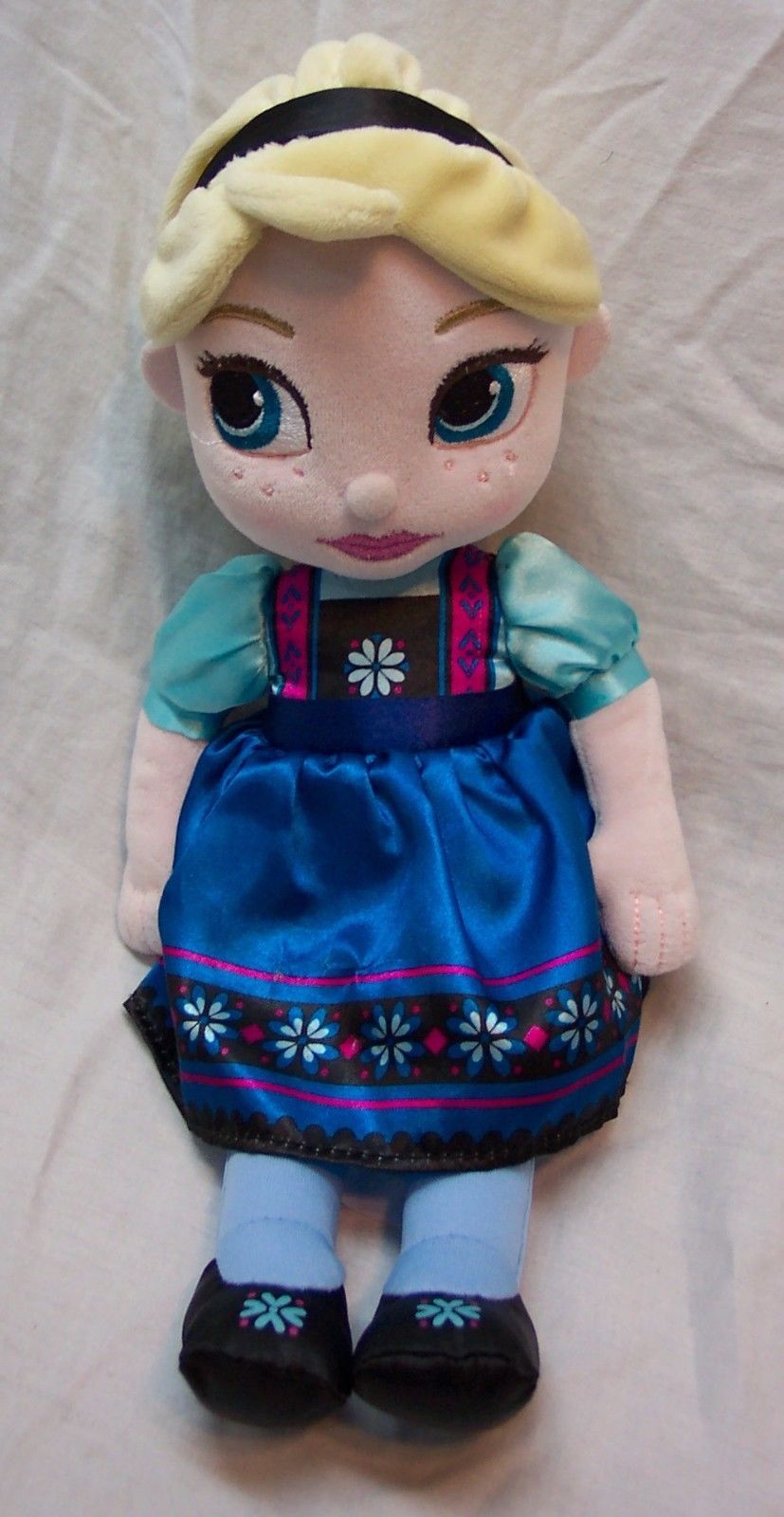 elsa stuffed doll disney store