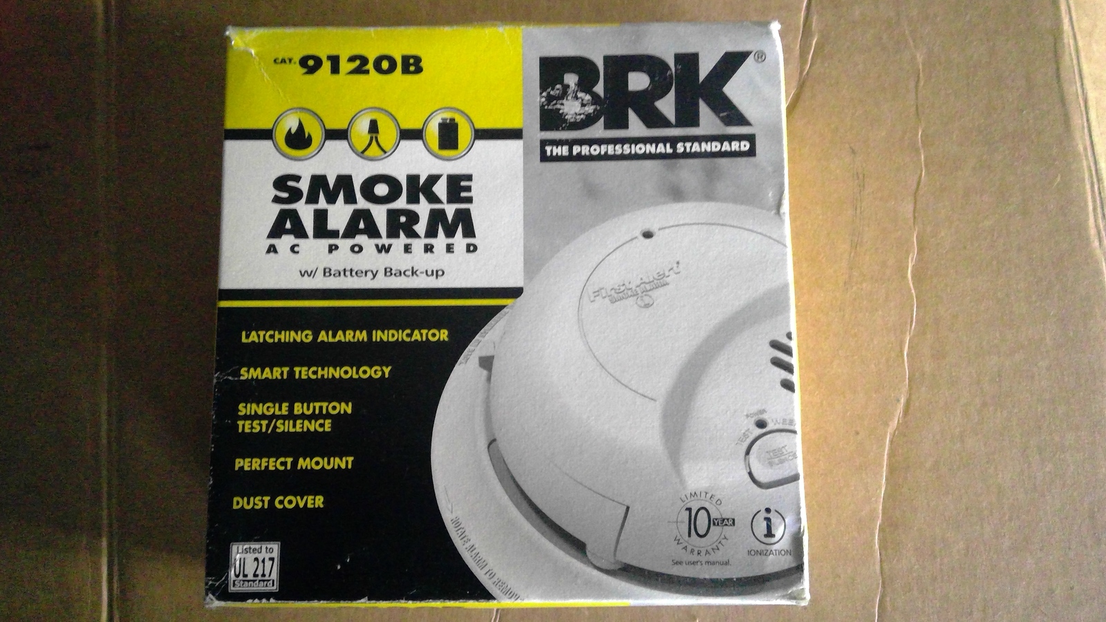 BRK Smoke Alarm AC Powered with Battery Backup model no 9120B Fire
