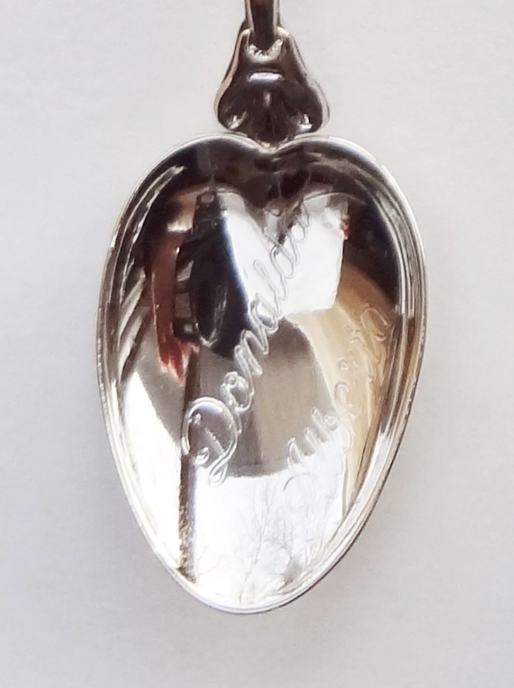 Collector Souvenir Spoon Canada Alberta Donalda World's Largest Oil Lamp 3D Single Flatware Pieces