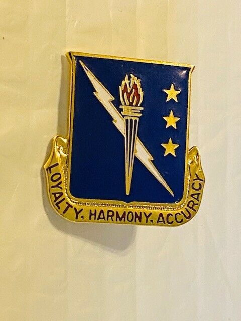 US Military 93th Signal Battalion Insignia Pin - Loyalty Harmony ...