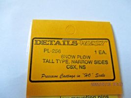 Details West # PL-256 Snowplow Tall Type, Narrow Sides, CSX, NS. HO Scale image 4