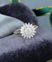 0,50 Anello di fidanzamento a forma di girasole con diamante simulato 14... - £71.02 GBP