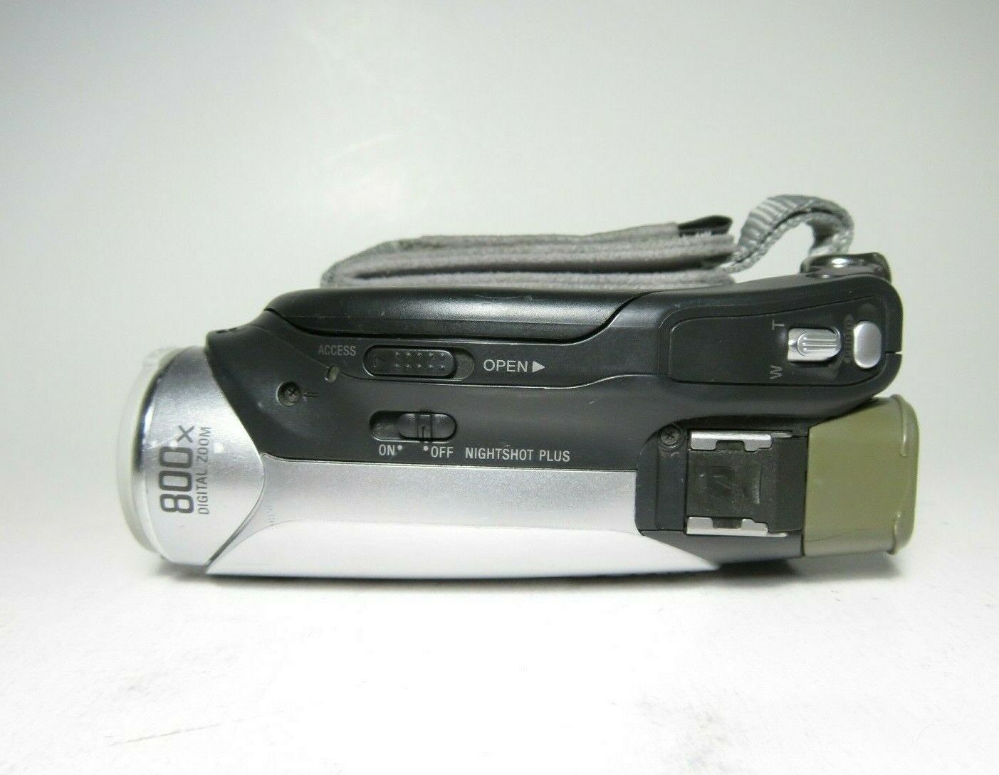 Sony DCRDVD92 DVD Handycam Camcorder ( For Parts or Repair ) Camcorders
