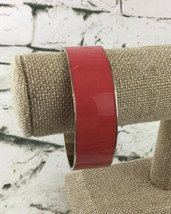 Signed Ann Taylor Gold Toned Red Bangle Elegant Simple - $15.84