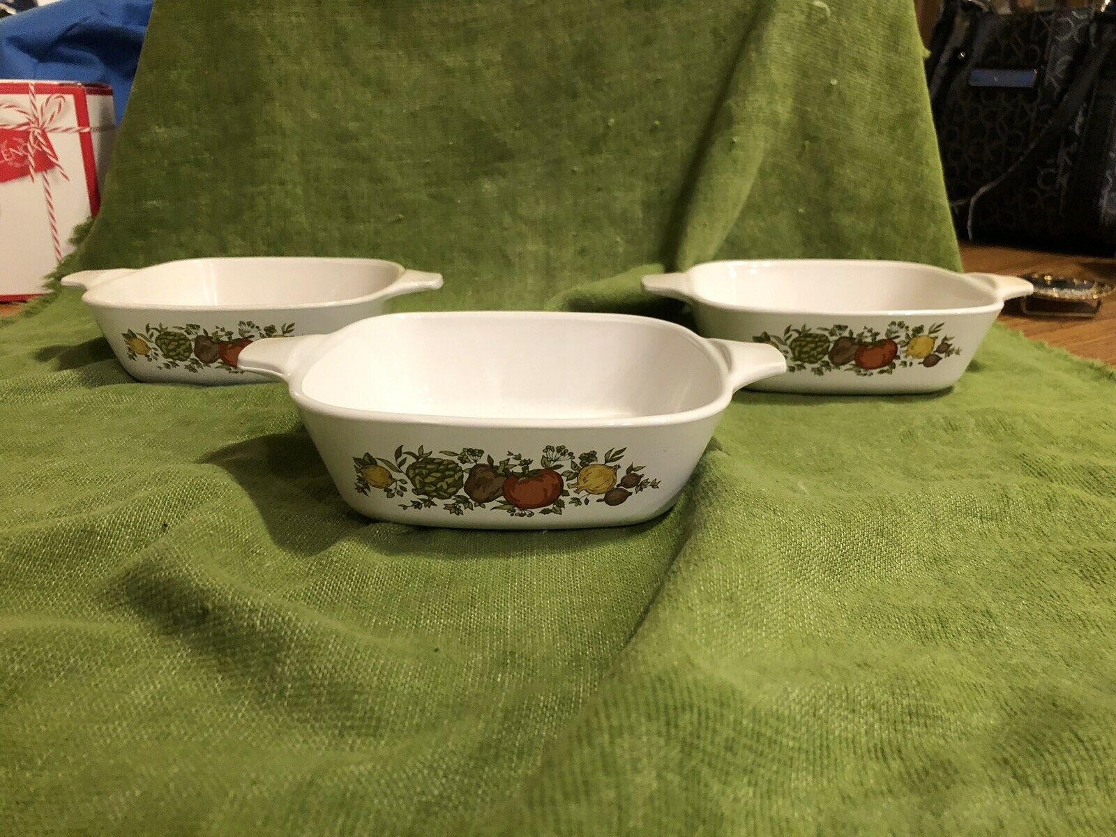 L’Echalote La Sauge Spice of Life pattern Corning Ware 1 3/4 Cup (3