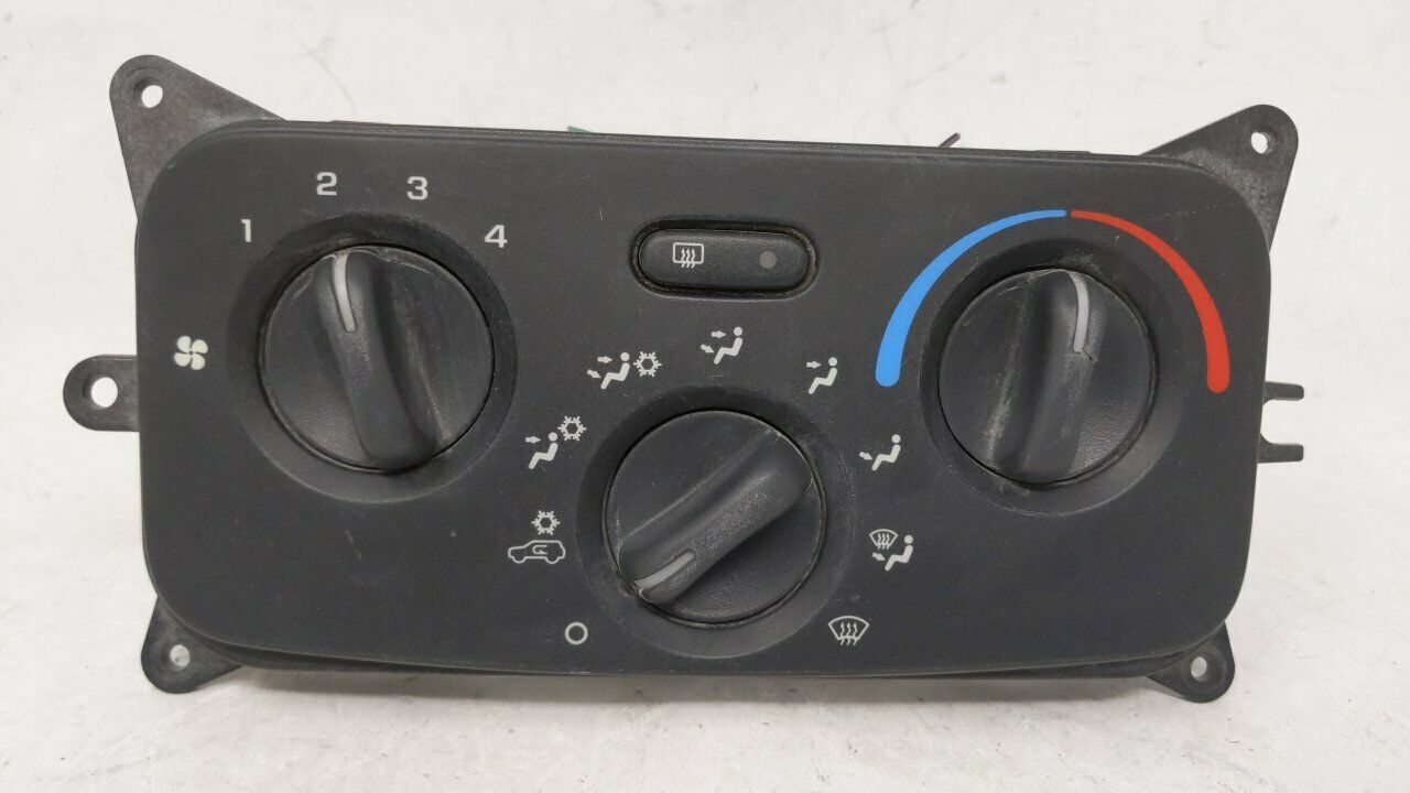 20042007 Jeep Liberty Ac Heater Climate Control P55037533ad 50078 A