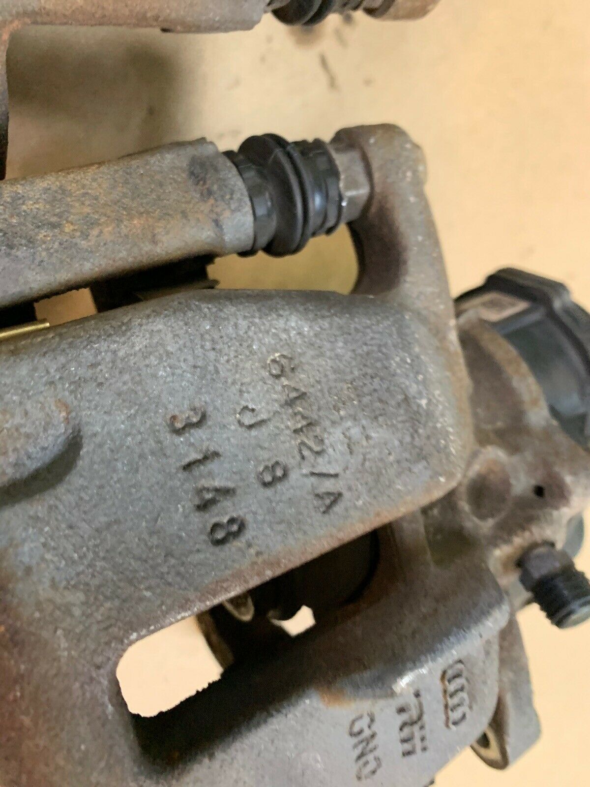 2013 2014 2015 Audi Q5 Left Rear Electronic Brake Caliper 6442 / A